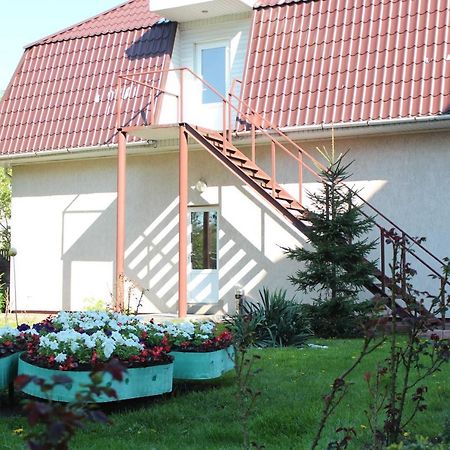 Ligena Econom Hotel Boryspilʼ Exterior foto